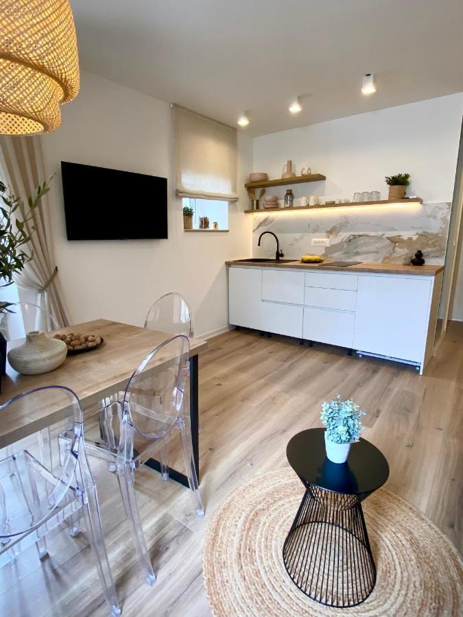 Apartment City Walls In Old Town Of Rovinj Bagian luar foto
