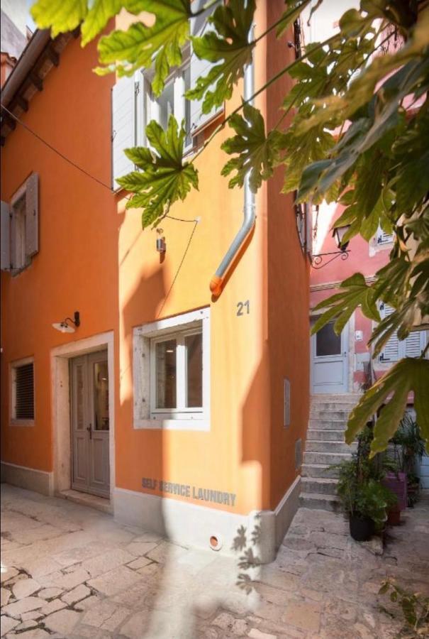 Apartment City Walls In Old Town Of Rovinj Bagian luar foto