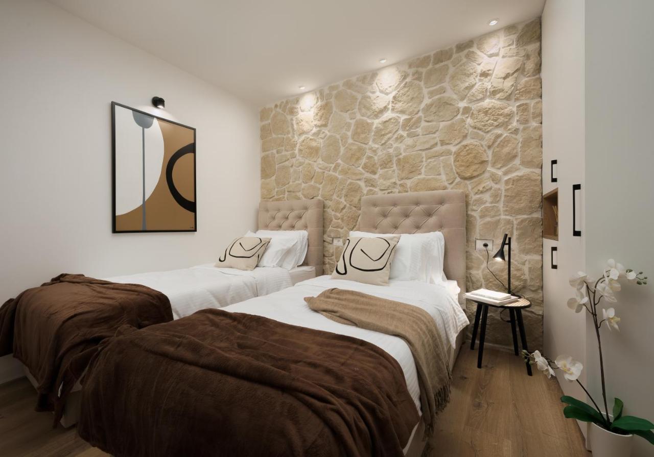 Apartment City Walls In Old Town Of Rovinj Bagian luar foto