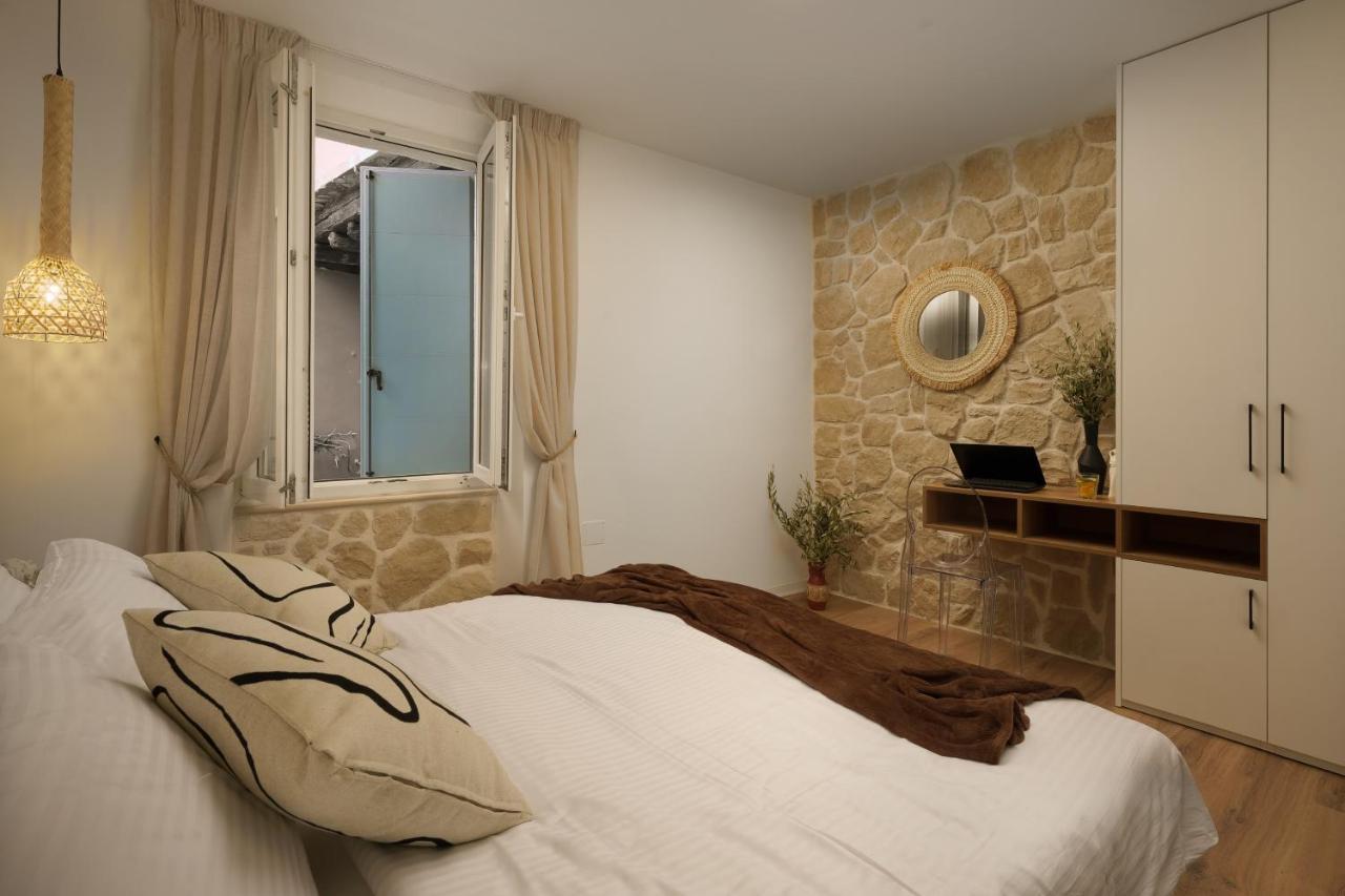 Apartment City Walls In Old Town Of Rovinj Bagian luar foto